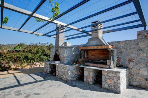 Daedalos Villa