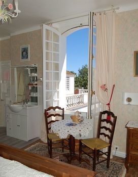 Hostal La Maison D'antan