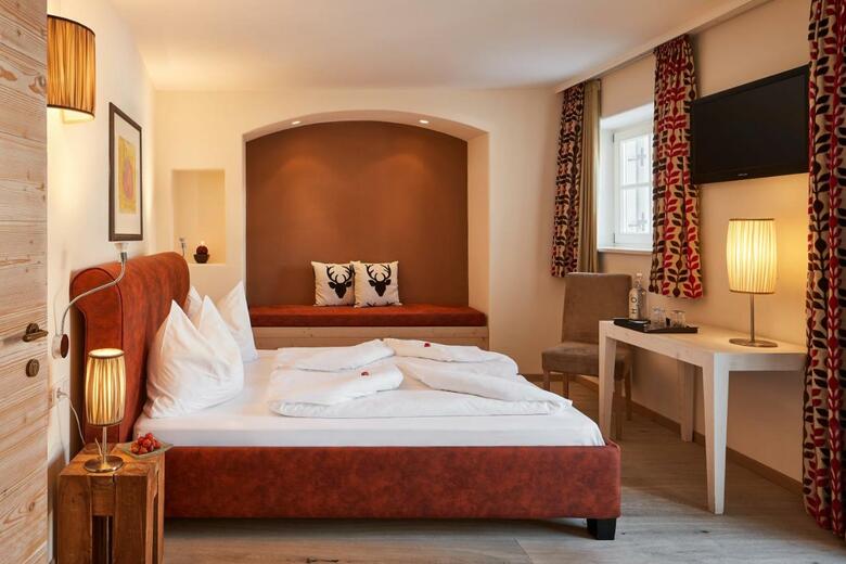 Hotel Dolomit B&B