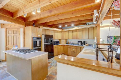 Secluded Rustic Dome With Majestic Views At Idaho Springs