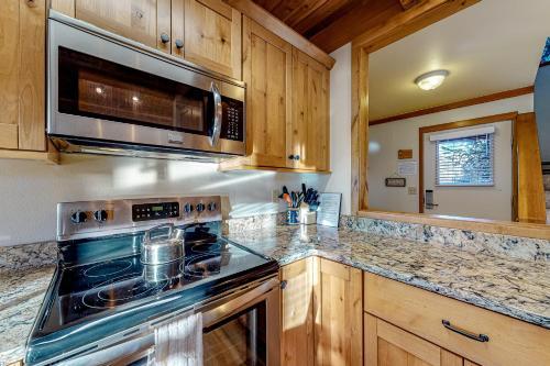 Tennis Townhome 1312