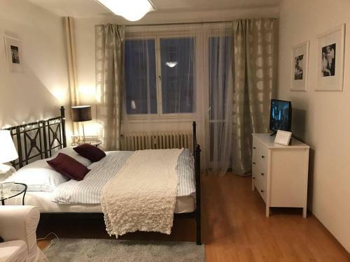 Lovely Apartment Miriam With Private Parking
