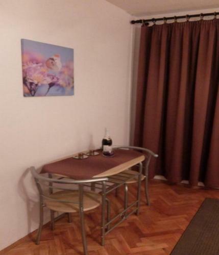 Hostal Apartments & Rooms Renduli?