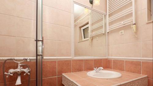 Apartment In Dramalj 36115