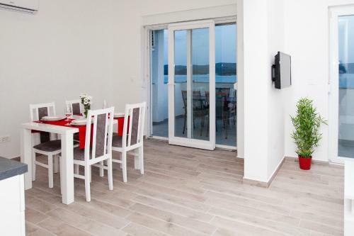Apartments Four Stars