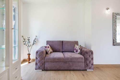 Luxury Apartments Alkar With Swimming Pool