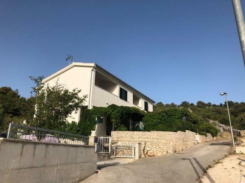 Apartmani Mares Ra?anj