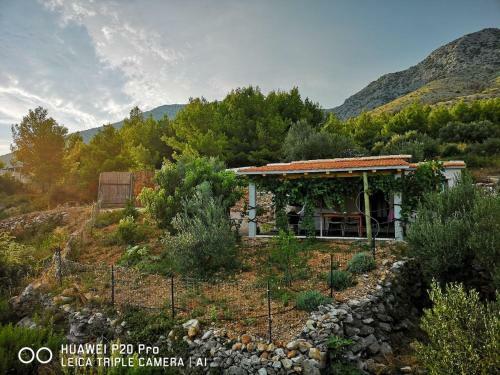 Matan's Cottage