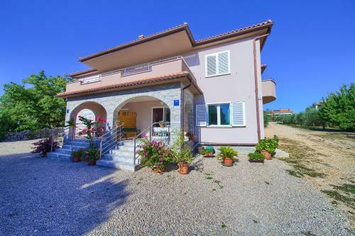 Apartamentos Stela