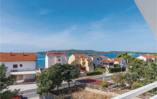 Two-bedroom Apartment In Brodarica