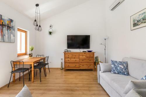 Waterview Apartments