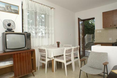 Apartments By The Sea Marusici, Omis - 1043