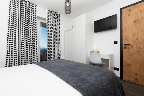 Apartments Ban