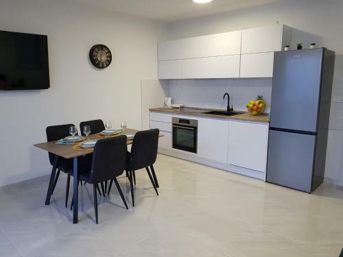 La Vista Apartments