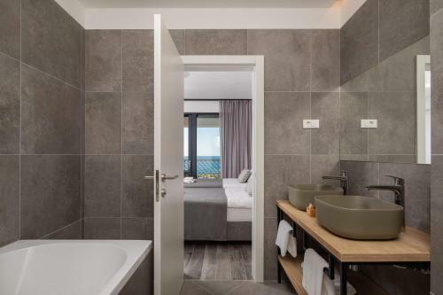 Sundance Villa I