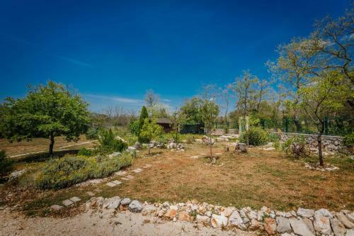 Villa Dia With Private Pool In Dalmatian Hinterland