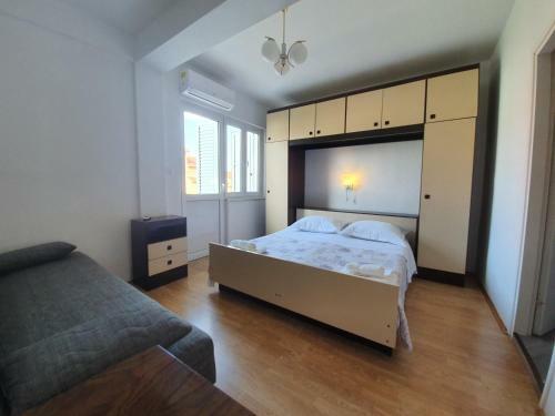 Hostal Rooms Neda Rab