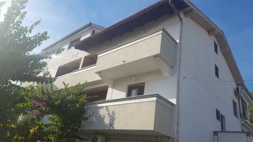 Apartment Renata
