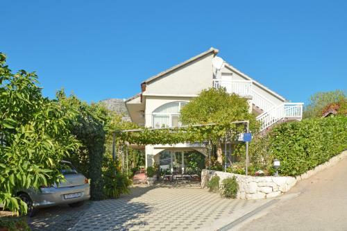 Apartment UNA