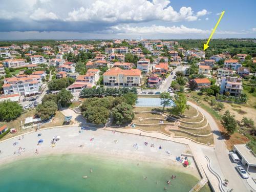 Apartment Tina By The Beach