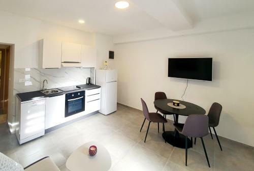 Sea Star Apartments