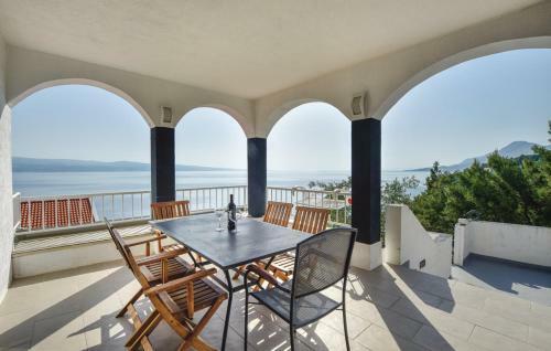 Beach State Of Art, Balica Rat