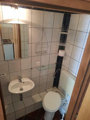 Hostal Manda & Marko Juri?