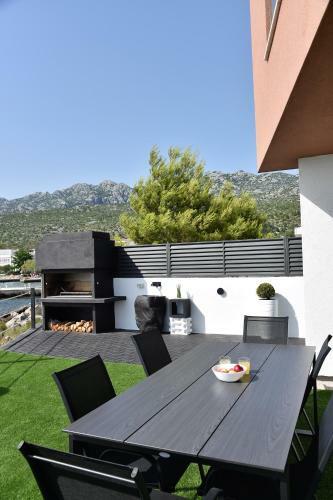 Beach Apartment Deluxe-paklenica