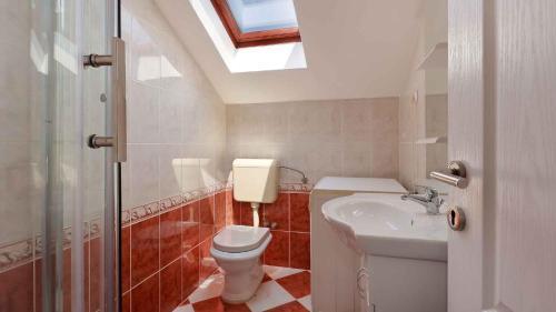 Apartment In Dramalj 33703