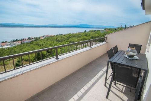 Apartments Via Sole Dramalj