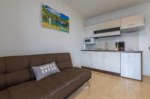 Apartment In Dramalj 41211