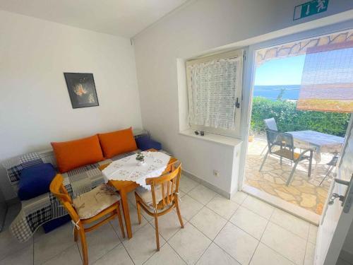 Apartment In Dramalj 42056