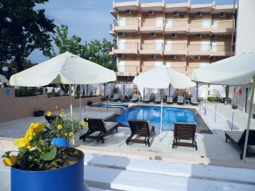 Golden Beach Hotel