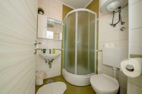 Apartamentos Lili Rab