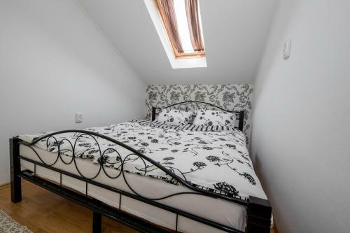 Apartmani Godini?
