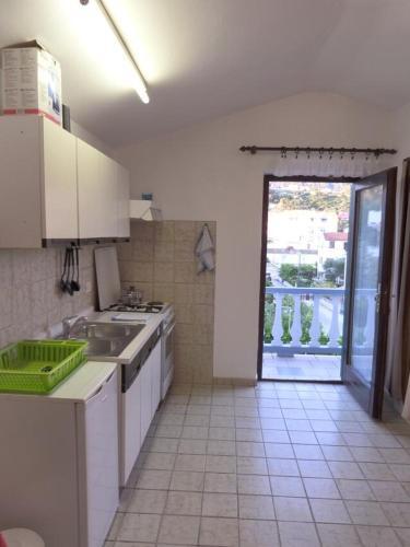 Apartments With A Parking Space Palit, Rab - 14996