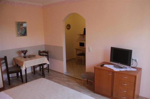 Apartments With A Parking Space Rab - 14120