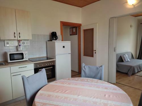 Apartment Arba 1 S Bazenom
