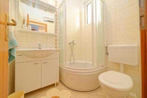 Apartments With A Parking Space Palit, Rab - 4970