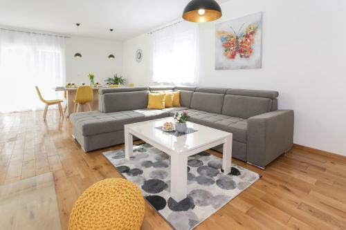 Villa Life - New And Luxury Holiday House