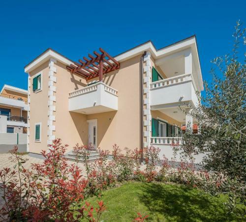 Villa Rosa Ventorum With Private Pool Near Split