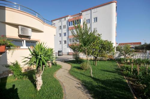 Apartamentos Villa Dra?ko