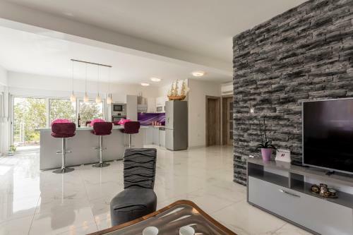 Villa Bu?ije With Private Pool