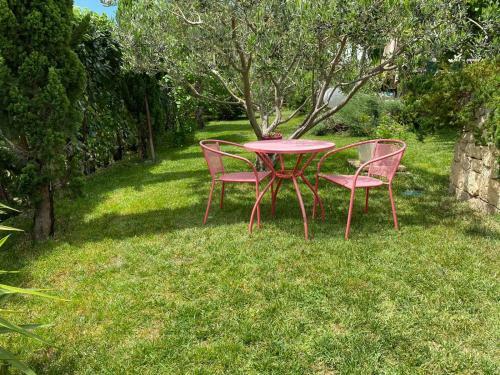 Villa Sunny Garden With Private Heated Pool