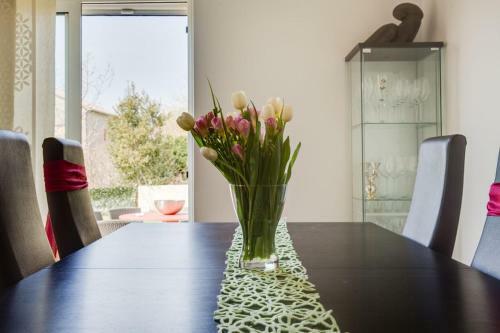 Villa Sunny Garden With Private Heated Pool