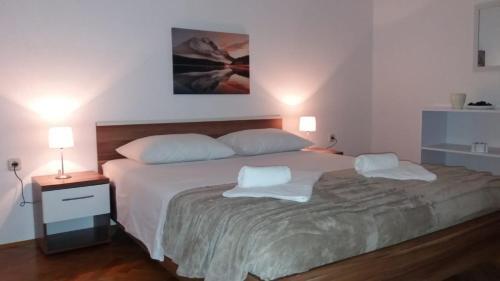 Apartman Tekli?