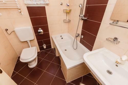 Family Friendly Apartment Kastelo