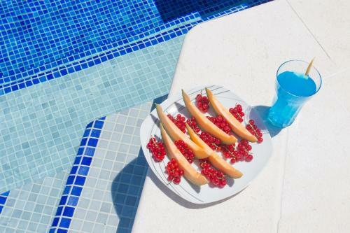 Villa Rocco Split - Luxury - Heated Salt Water Pool - Massage Jets