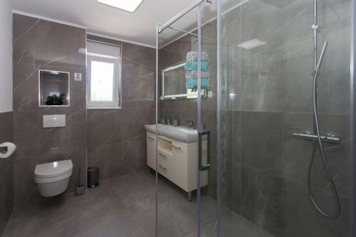 Villa Rocco Split - Luxury - Heated Salt Water Pool - Massage Jets