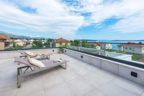 Villa Auni Grey - Heated Pool - Rooftop - Seaview - Beach